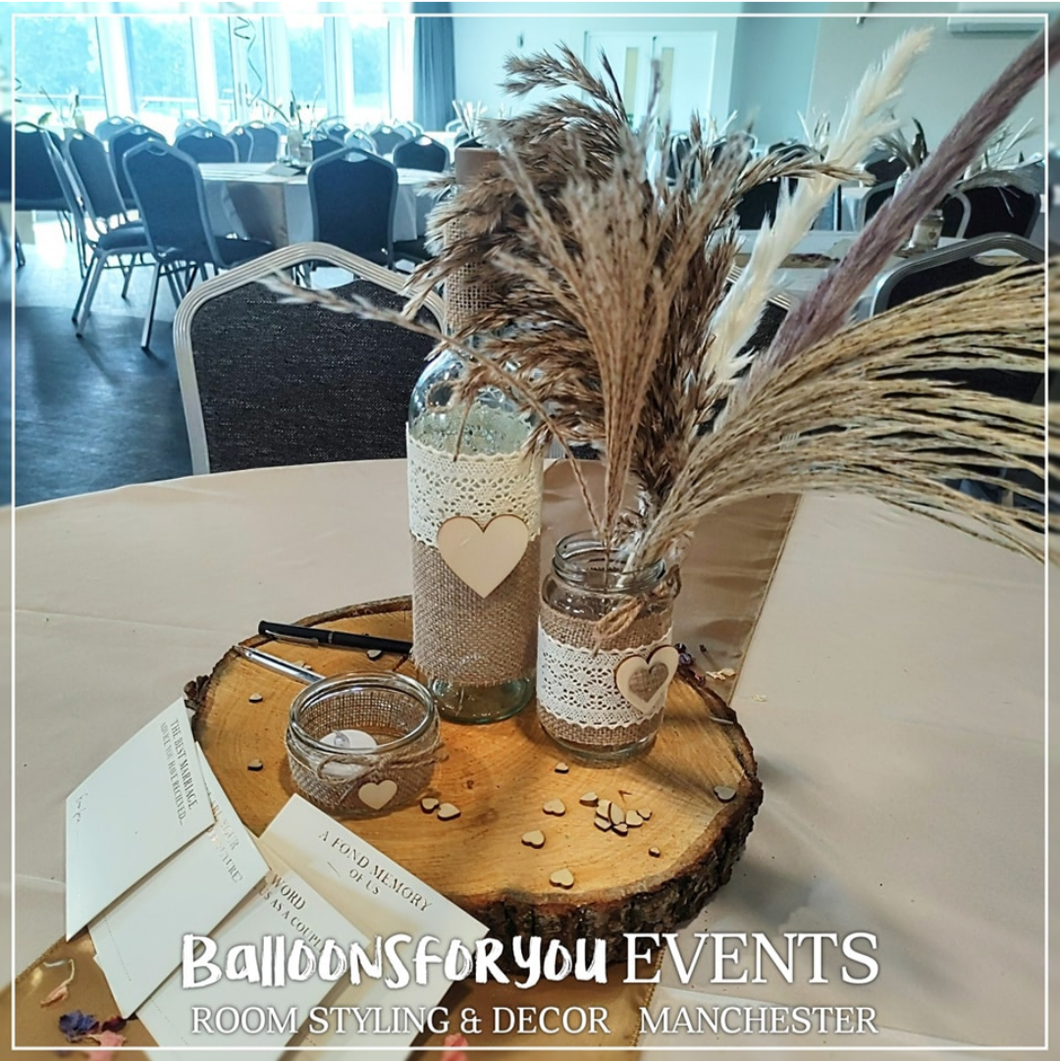 Centrepieces - Jars & Pampas (HIRE)