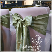 Load image into Gallery viewer, Chair Sash VARIOUS COLOURS available. 'Add on product' only. (HIRE)
