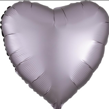 Load image into Gallery viewer, Personalised Heart Balloon for Mum 18&quot; (20+ colours)
